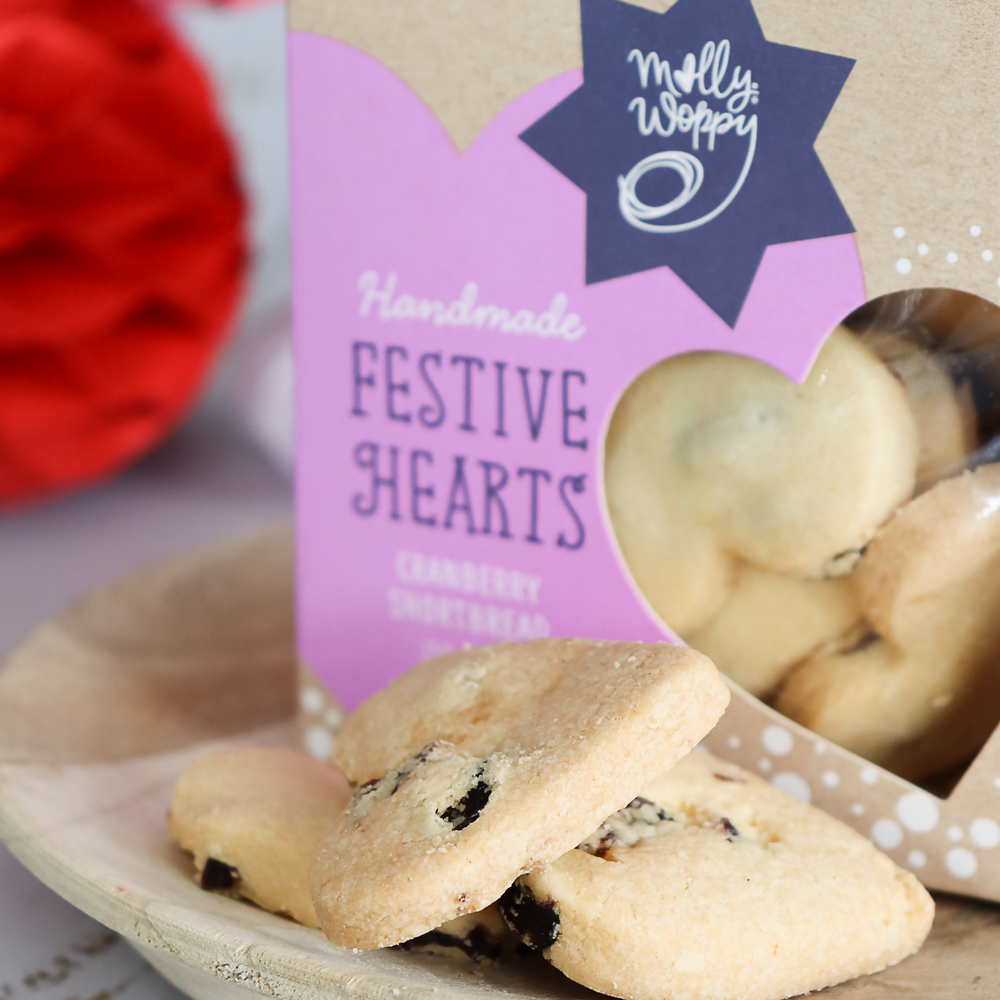 XRN10 Festive Shortbread Hearts Cranberry - Styled (11)